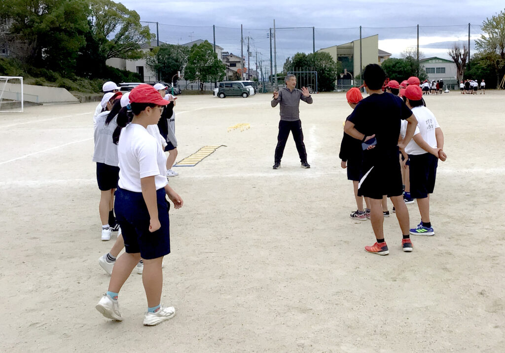 京都府八幡市立くすのき小学校での出前授業 陸上教室 Vol.2